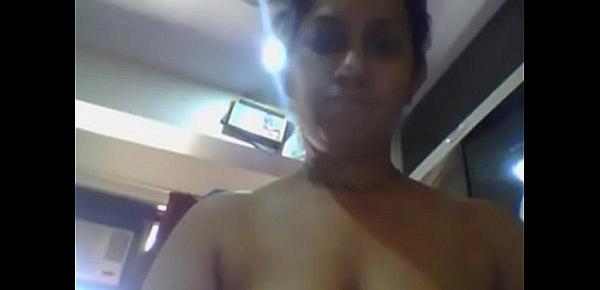  floppy tits indian woman masturbates